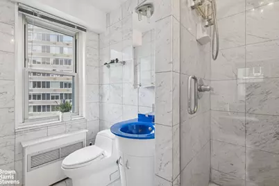 400 E 54th Street #14F, New York, NY 10022 - Photo 16