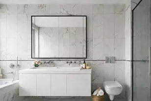427 E 90th St, New York City, NY 10128 - Photo 8
