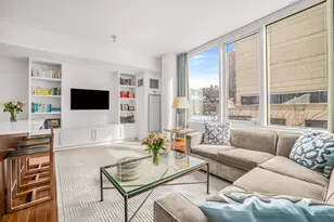8 Union Square S, New York City, NY 10003 - Photo 2