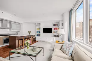 8 Union Square S, New York City, NY 10003 - Photo 18