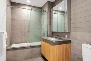 24-16 Queens Plaza S, New York City, NY 11101 - Photo 4