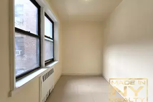 66-20 Wetherole St, New York City, NY 11374 - Photo 4