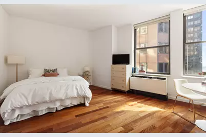 1 Wall Street Court #PH04, New York, NY 10005 - Photo 1