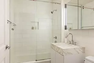 300 E 64th St, New York City, NY 10065 - Photo 8