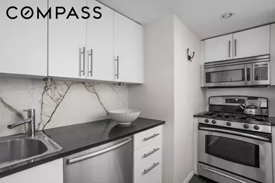 372 5th Avenue #3M, New York City, NY 10018 - Photo 4