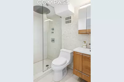 372 5th Avenue #3M, New York, NY 10018 - Photo 8