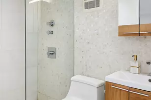 372 5th Ave, New York City, NY 10018 - Photo 8