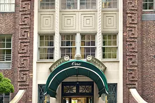 1 Beekman Pl, New York City, NY 10022 - Photo 22