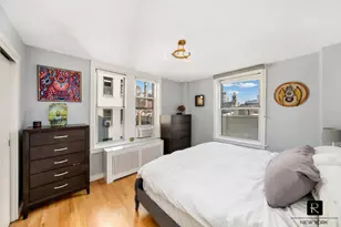251 W 98th St, New York City, NY 10025 - Photo 4