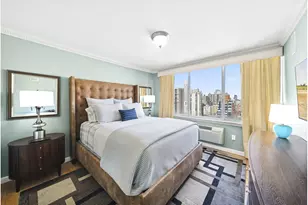 353 E 72nd St, New York City, NY 10021 - Photo 2