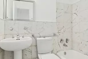 345 E 52nd St, New York City, NY 10022 - Photo 4
