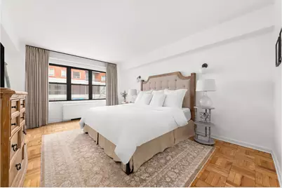 301 E 48th Street #2G, New York City, NY 10017 - Photo 4