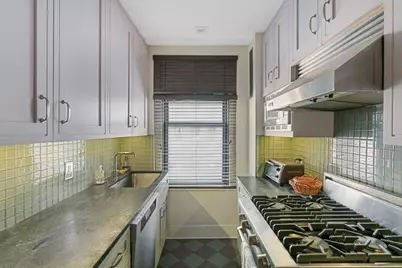 25 E 86th Street #9G, New York, NY 10028 - Photo 8