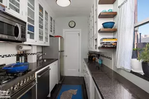 20 W 77th St, New York City, NY 10024 - Photo 6