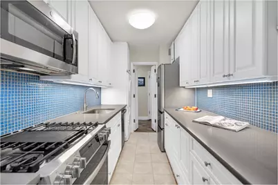 345 E 73rd Street #4C, New York City, NY 10021 - Photo 2