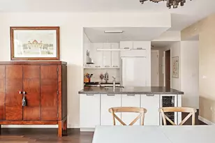 261 W 28th St, New York City, NY 10001 - Photo 8