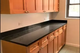 350 W 51st St, New York, NY 10019 - Photo 2