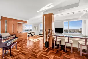 220 Riverside Blvd, New York City, NY 10069 - Photo 4