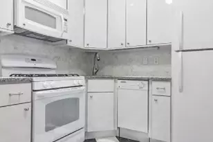 76 W 86th St, New York, NY 10024 - Photo 2