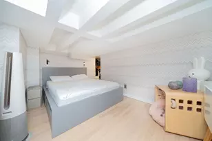 184 Thompson St, New York, NY 10012 - Photo 10