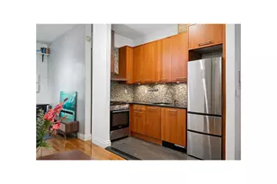 321 E 89th St, New York City, NY 10128 - Photo 6