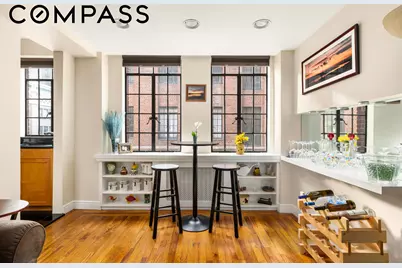 333 E 43rd Street #906, New York City, NY 10017 - Photo 2