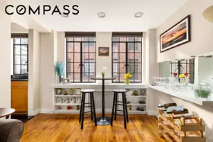 333 E 43rd St, New York City, NY 10017 - Photo 2