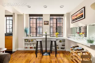 333 E 43rd St, New York, NY 10017 - Photo 2