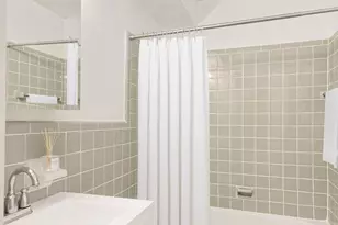 310 E 70th St, New York, NY 10021 - Photo 2