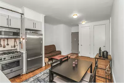 24-75 38th Street #B8, New York City, NY 11101 - Photo 4