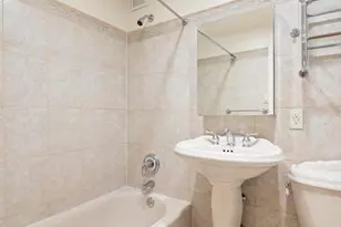 211 Thompson St, New York, NY 10012 - Photo 6