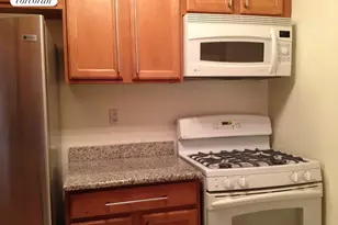 350 W 50th St, New York City, NY 10019 - Photo 4