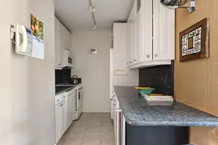 347 W 57th St, New York City, NY 10019 - Photo 6