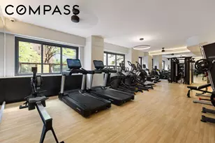 347 W 57th St, New York City, NY 10019 - Photo 16