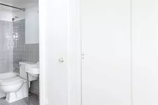 310 E 70th St, New York City, NY 10021 - Photo 16