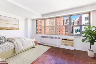 310 E 70th St, New York City, NY 10021 - Photo 2