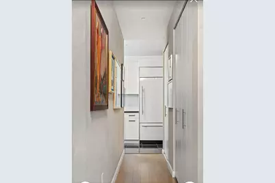 46-30 Center Boulevard #203, Long Island City, NY 11109 - Photo 6