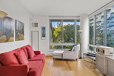 46-30 Center Boulevard #203, Long Island City, NY 11109 - Photo 18