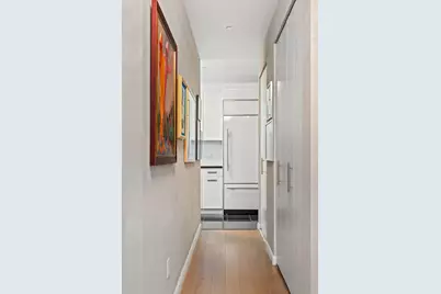 46-30 Center Boulevard #203, New York City, NY 11109 - Photo 18