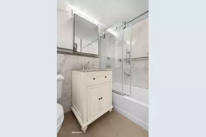 301 E 63rd Street #10G, New York, NY 10065 - Photo 8