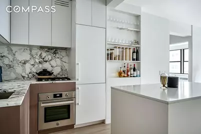 60 E 9th Street #310, New York, NY 10003 - Photo 4