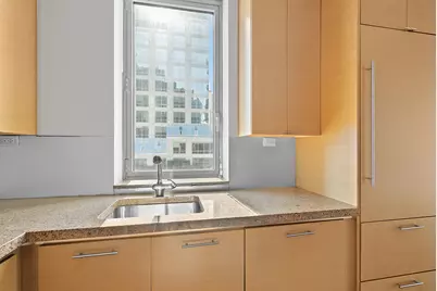 1600 Broadway #20A, New York, NY 10019 - Photo 8