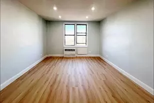 50-21 39th Pl, New York City, NY 11104 - Photo 4