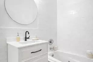 689 Myrtle Ave, New York City, NY 11205 - Photo 8