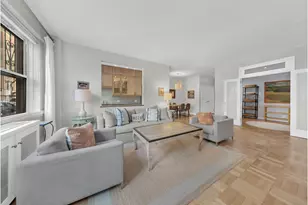 12 Beekman Pl, New York City, NY 10022 - Photo 2