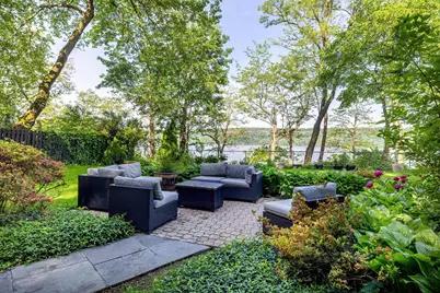 [Address not provided], New York City, NY 10463 - Photo 10