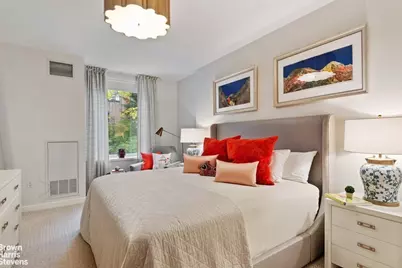 462 W 58th Street #1A, New York, NY 10019 - Photo 4