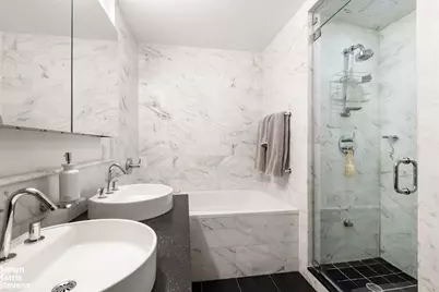 462 W 58th Street #1A, New York, NY 10019 - Photo 8