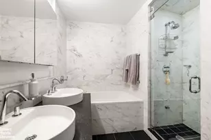 462 W 58th St, New York City, NY 10019 - Photo 8