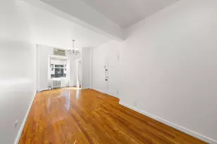 323 E 90th St, New York City, NY 10128 - Photo 2